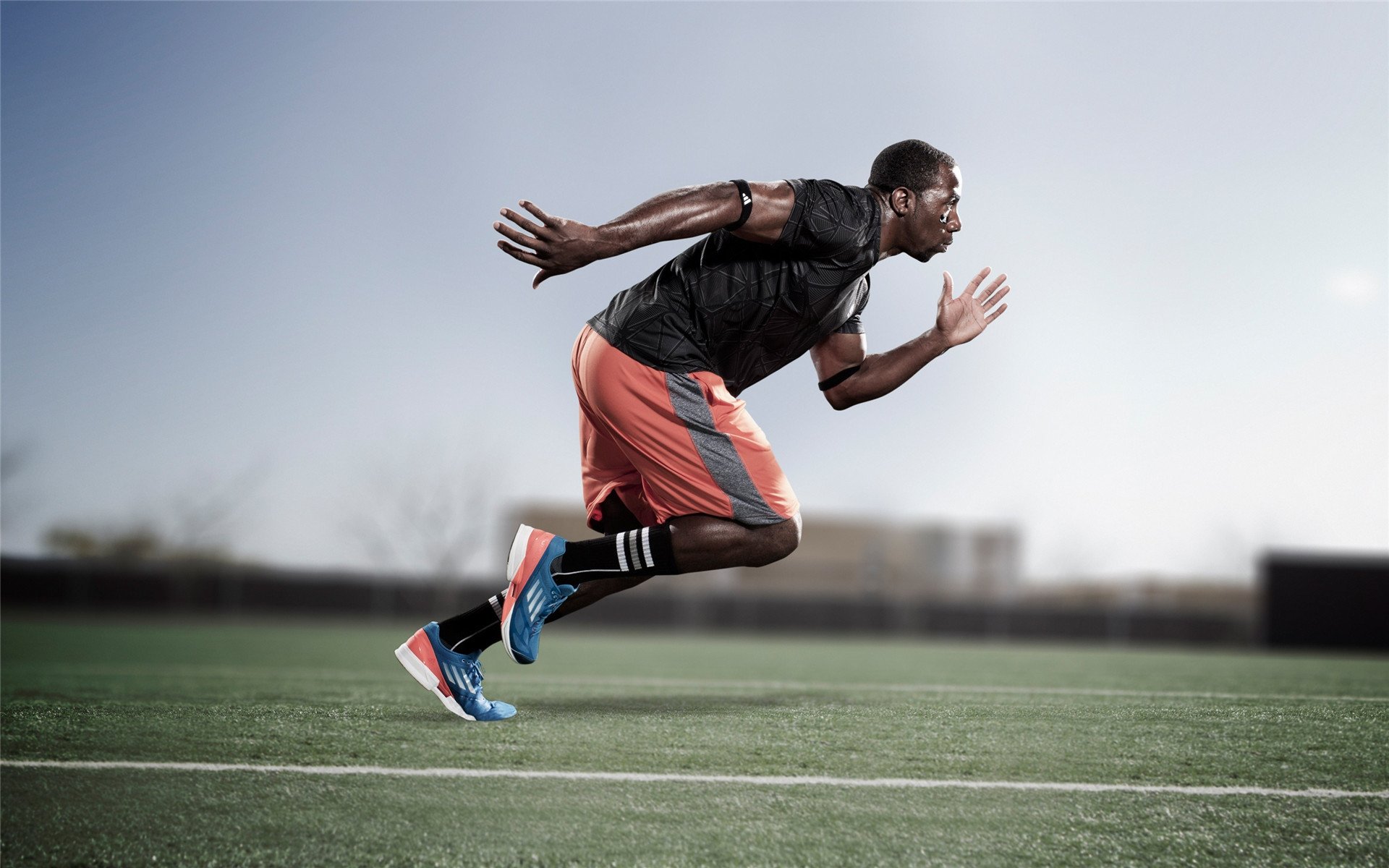 北欧风暴席卷安联,巴尔韦德德甲争冠战接管比赛,瑞典强压拜仁改写格局